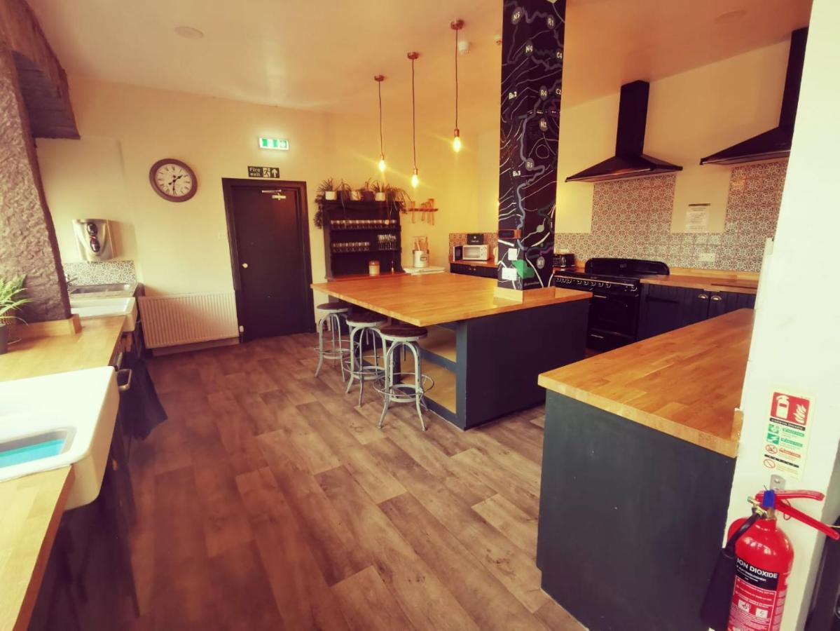 Comrie Croft Hostel Crieff Bagian luar foto