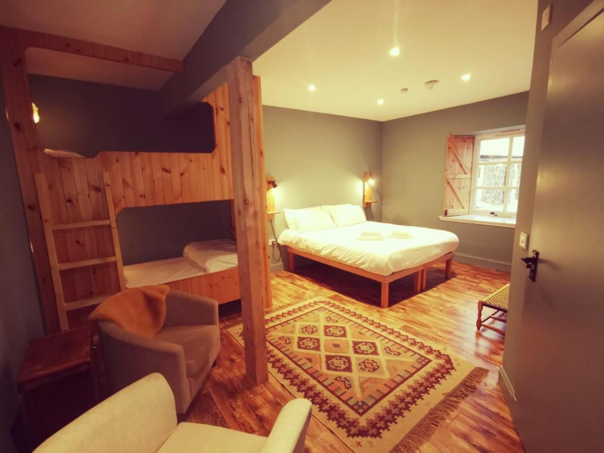 Comrie Croft Hostel Crieff Bagian luar foto